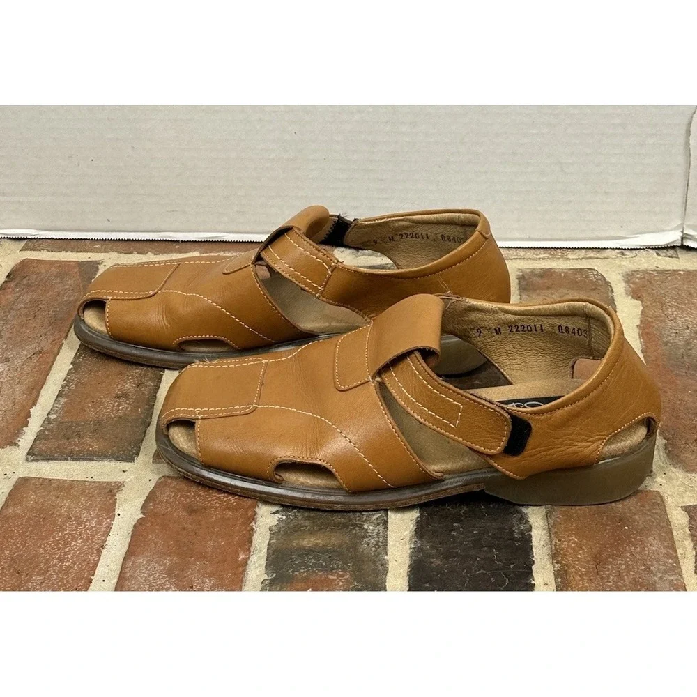 Brown Tan Leather‎ Sandals Closed Toe Casual Fridays Fisherman Shoes Men's 9